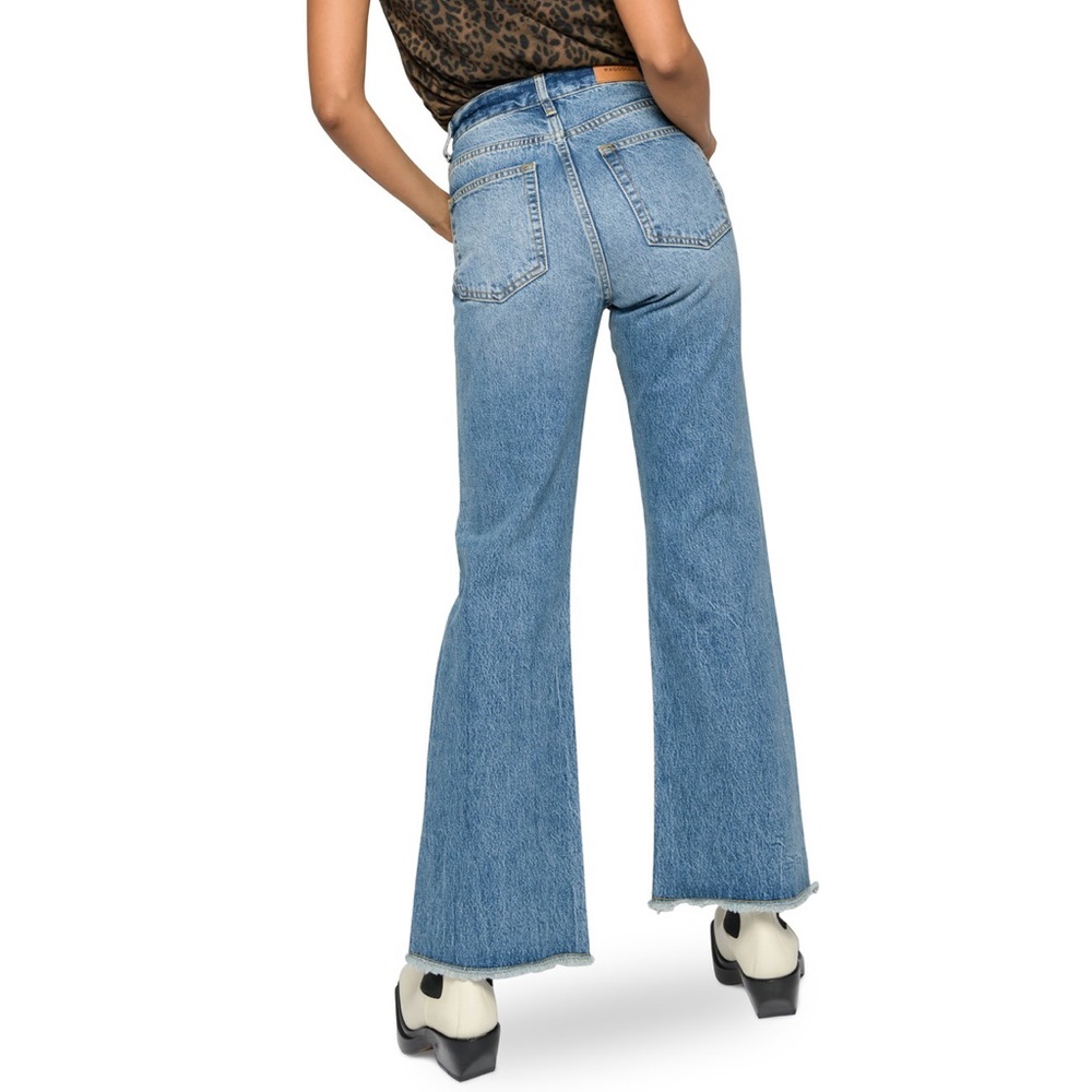 RAGDOLL LA
Five pocket flare denim